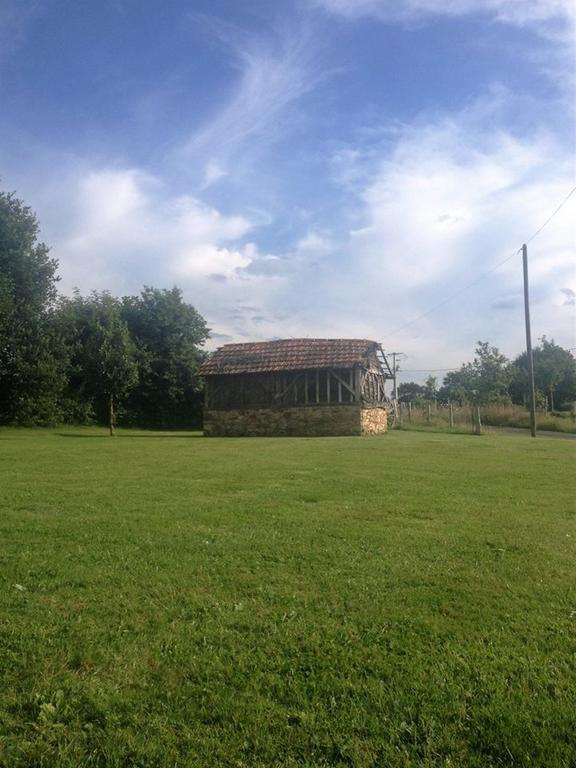 Holiday Home La Ransonniere De Bas Romagny Bagian luar foto